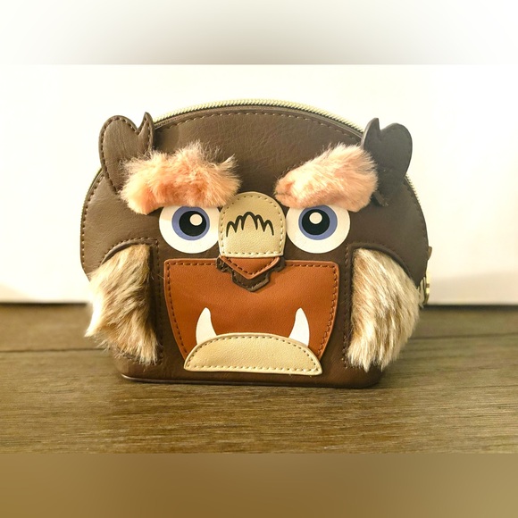 Danielle Nicole Disney Beauty And The Beast Makeup Bag - Picture 1 of 6